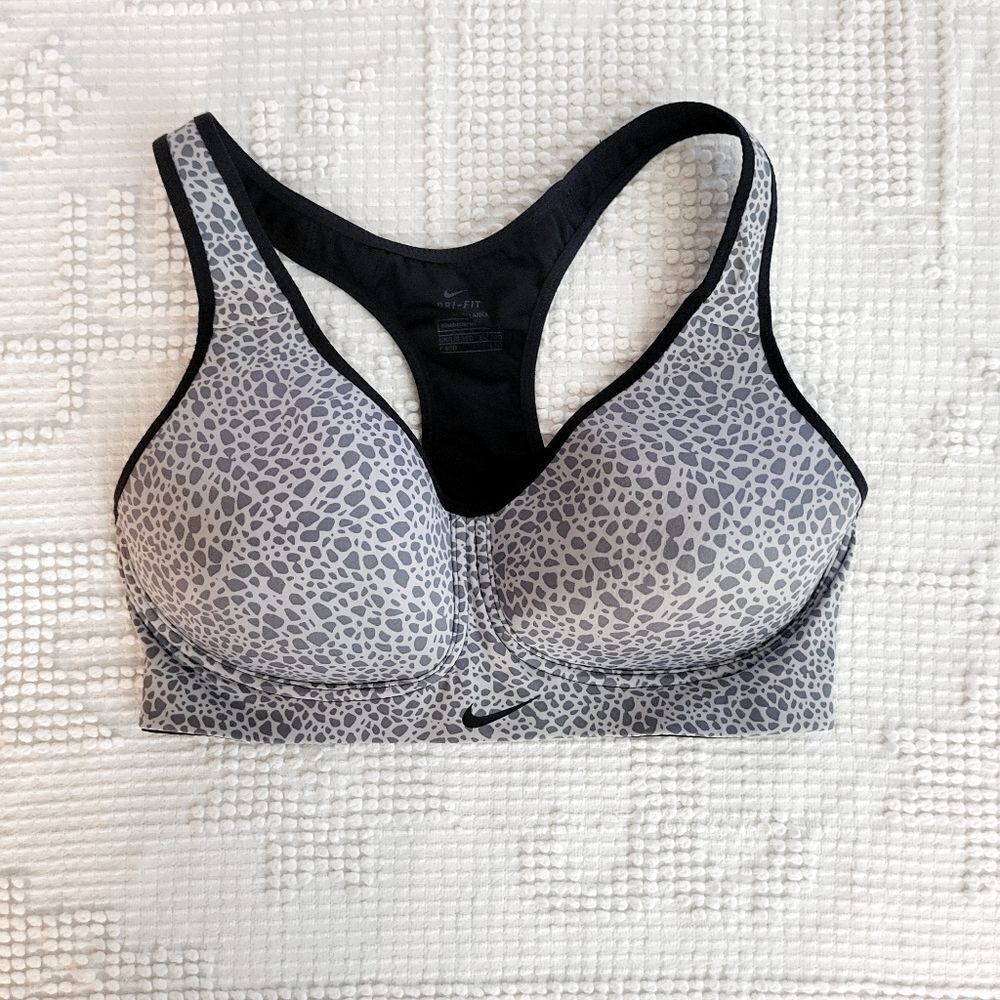 Nike Dri Fit Racerback Fitted Sports Bra | 32D